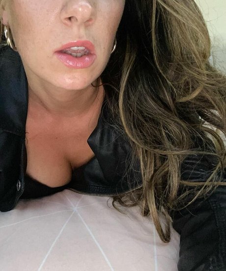 Scarlet Storm star adult pictures