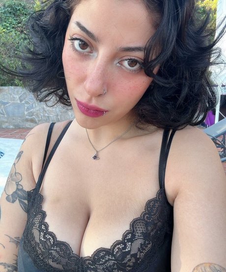 Miki Blue star erotic pictures