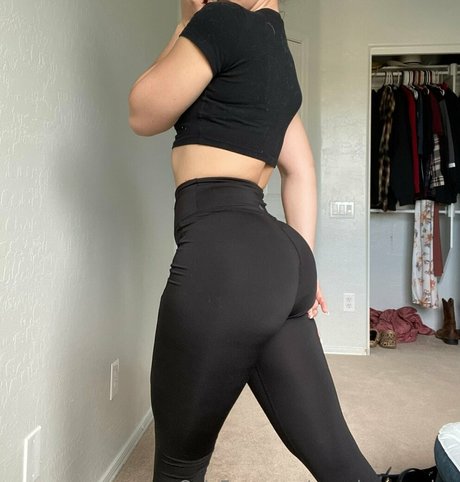 snowbunnymiaa star nudes galleries
