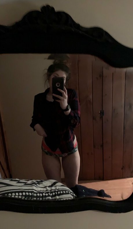 off grid onlyfans pretty photos