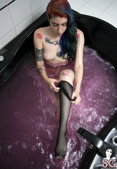 Karenzio perfect model pics