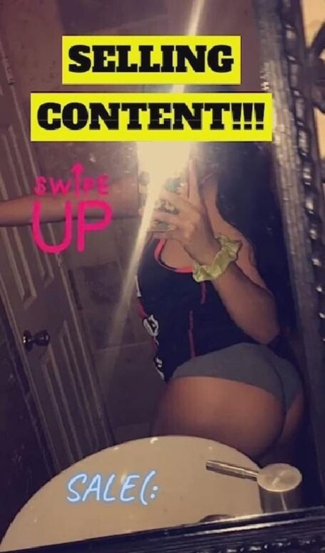 Emiliatorres55 porn star image