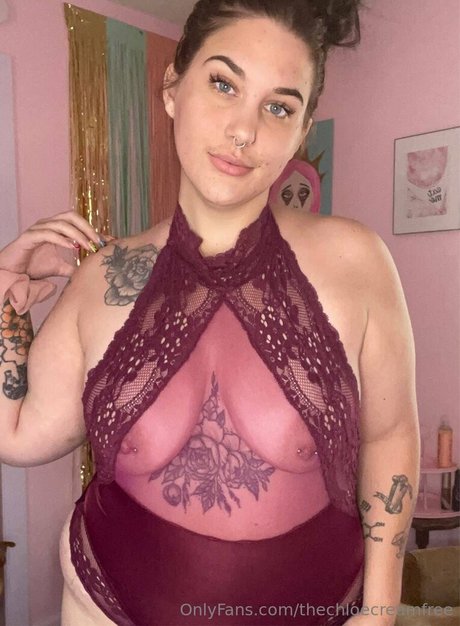 thechloecreamfree nude pornstar photo