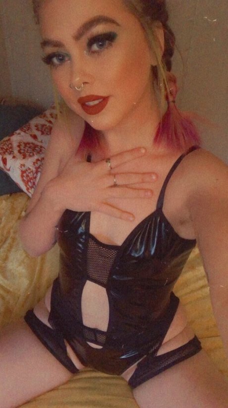 beetlebails pornstar art picture