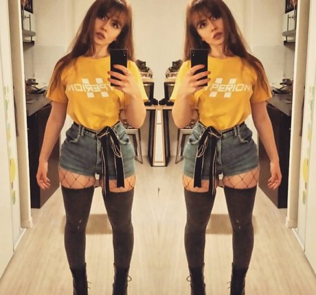 madsfive star pornographic photo