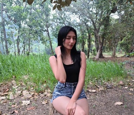 ivonnitabastida beautiful model pics