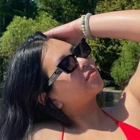 blonde shemale onlyfans free image