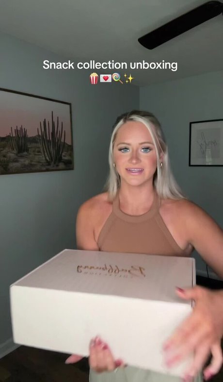 Jen Cardinal model art photo