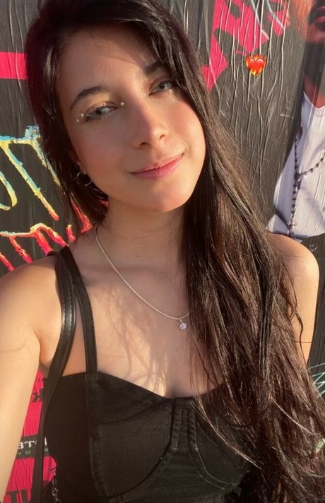 BiaGomez xxx model photos