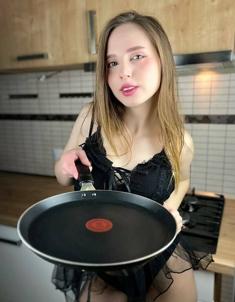 Leah Air art pornstar picture