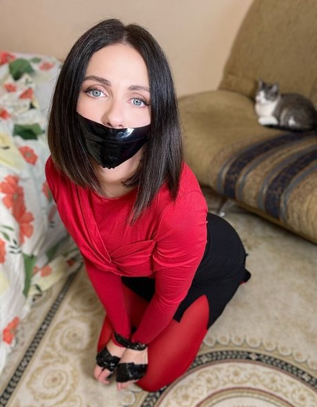 Honeyiknowyouknow model nude images