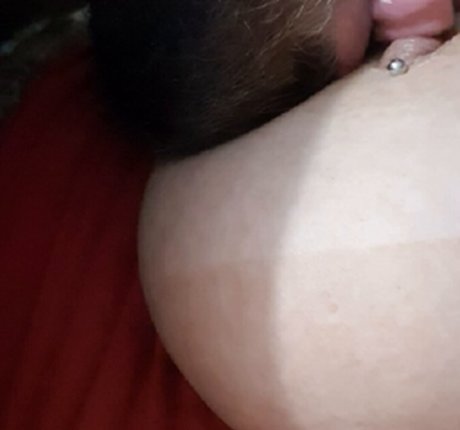 Malaranjinha naked star pic