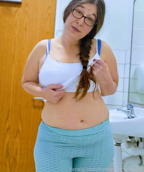 skinny asian onlyfans nudes pictures