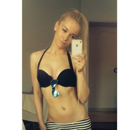 Kinga Kujawska beautiful star pics