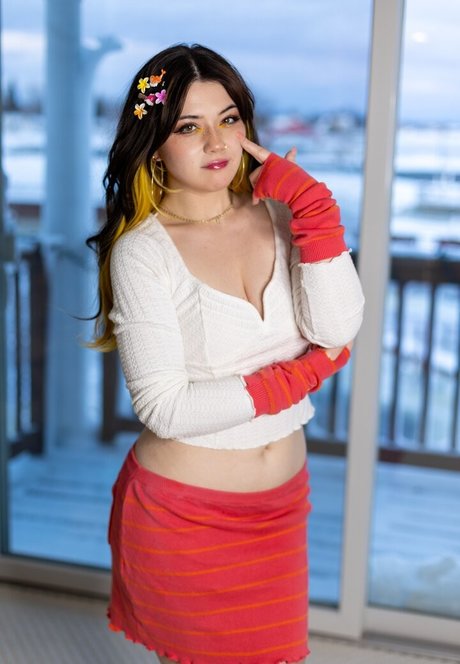 Itsbootz art actress galleries