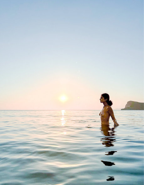 Chloe Forero model adult gallery