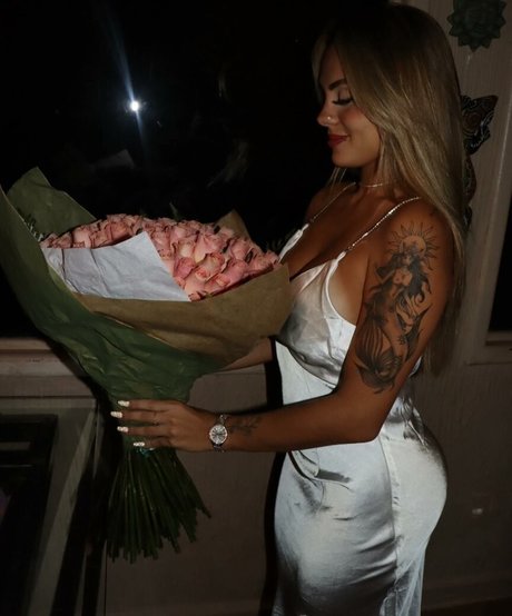 Lara Juc_ erotic actress images