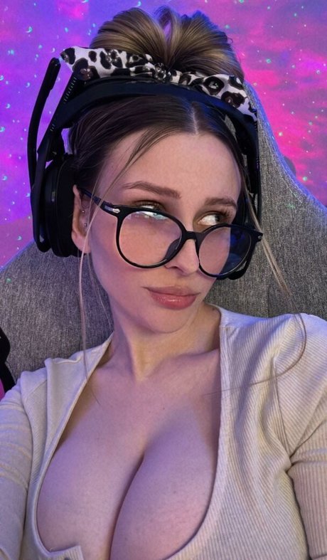 Cobyymj pornstar beautiful img