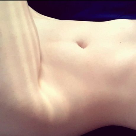 Salunes secret top model pic