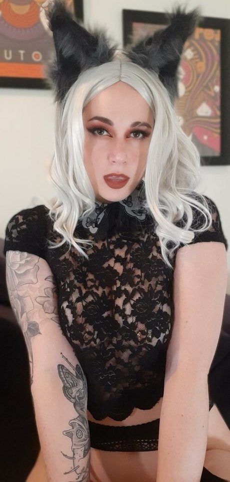 Salunes secret xxx model pic