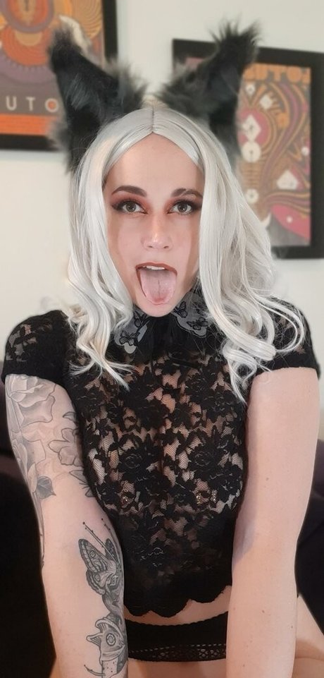 Salunes secret model adult gallery