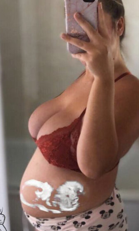 Nicole Barker model free image