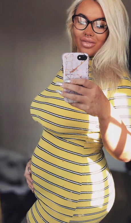 Nicole Barker pornstar art galleries