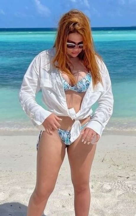 Nicolli Morganti erotic actress archive