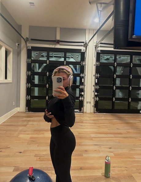 stepdaughter onlyfans beautiful porn img