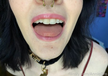 young onlyfans hot naked pictures