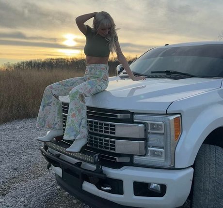 cougars onlyfans erotic galleries