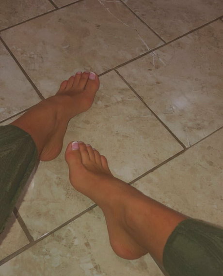 Kyia Peters beautiful star photo