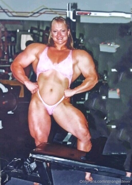 Becca Swanson model nudes photo