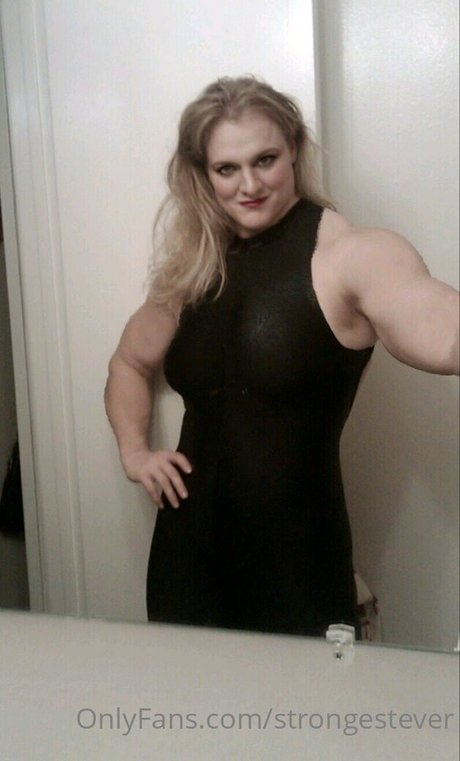 Becca Swanson model naked pictures