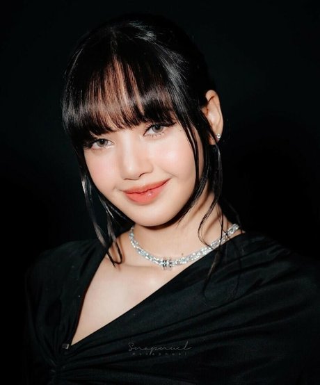 Lisa Blackpink model exclusive photo