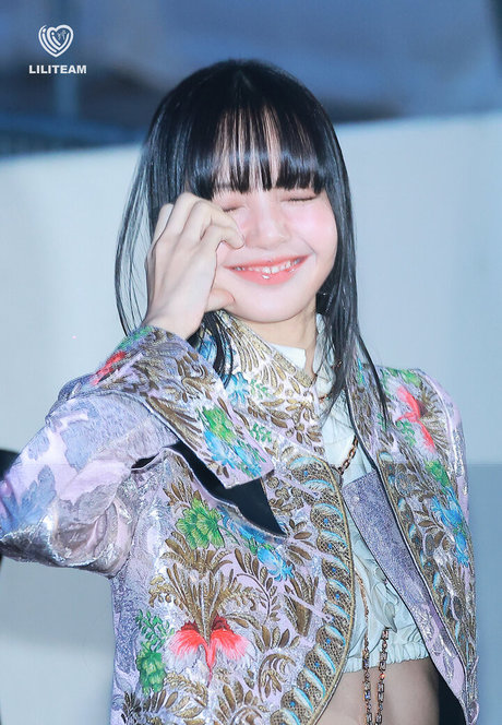 Lisa Blackpink pretty star image