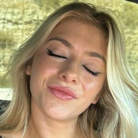 rileymaelewis pretty actress img