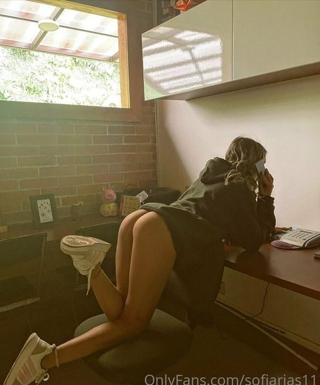 sofiarias11 pornstar top photo