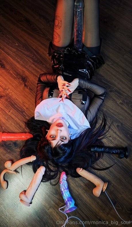 monica big soul star beautiful pictures