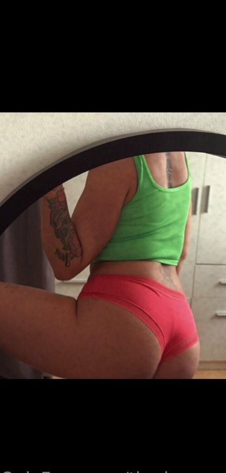 theduramater beautiful model img