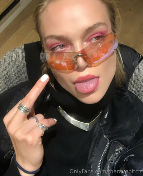 milf handjob onlyfans porn img