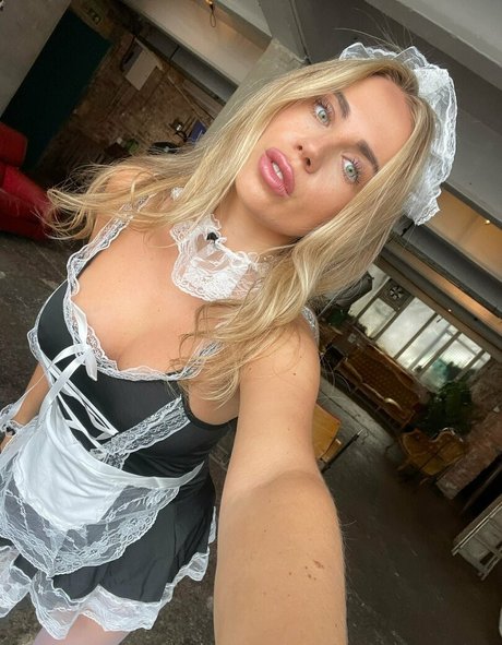 busty mom onlyfans nice image