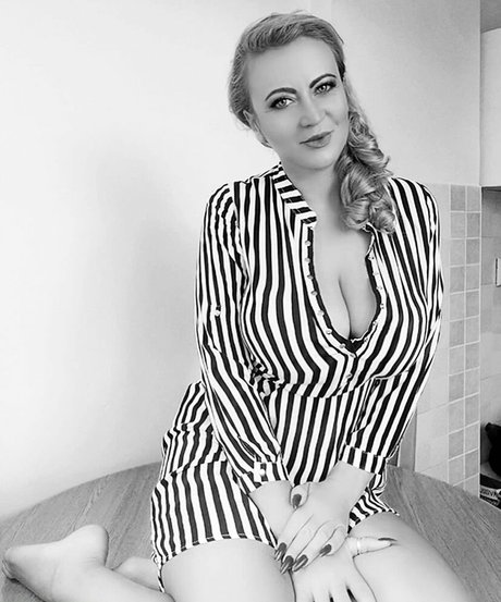 trans girl onlyfans beautiful nude photo