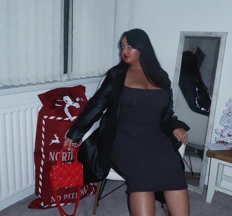 office milf onlyfans art naked galleries