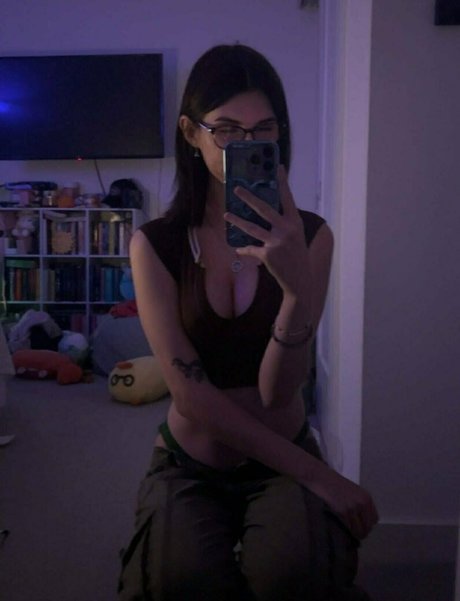 claudipher erotic actress images