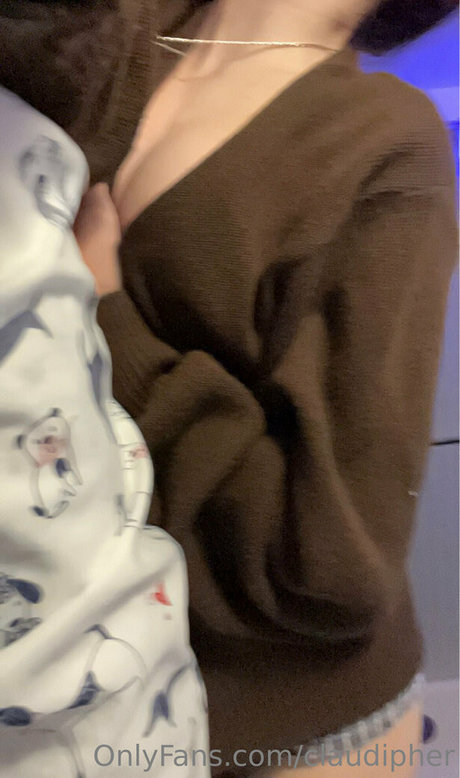 claudipher sexy actress pics