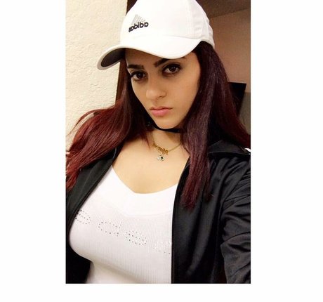 Maria Sharrad model best images