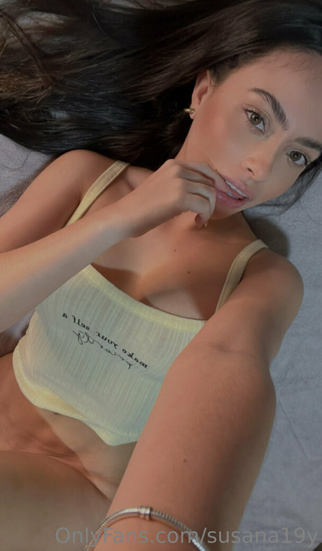 susana19y star erotic image