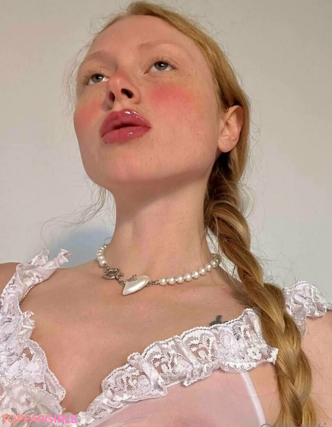 lesbian fingering onlyfans art nude images