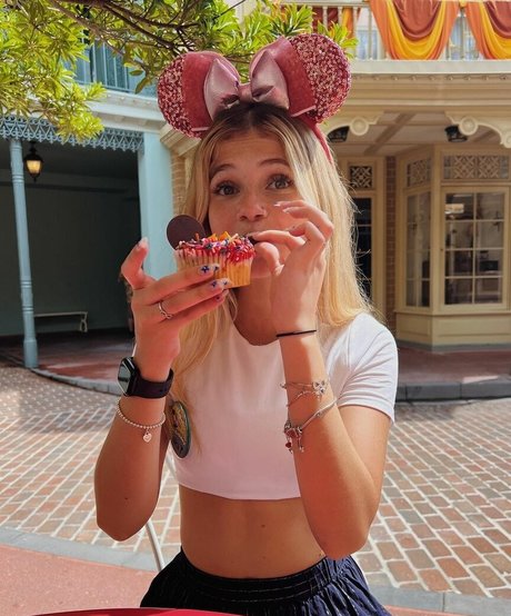 Lananegrini free pornstar pictures